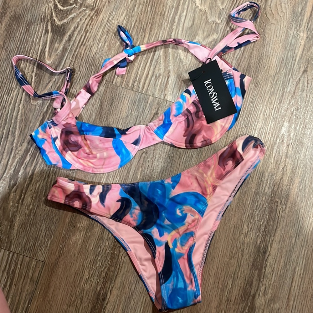 Fiery Cheeky Multicolor Tide Down Bikini NWT size medium - Picture 2 of 5